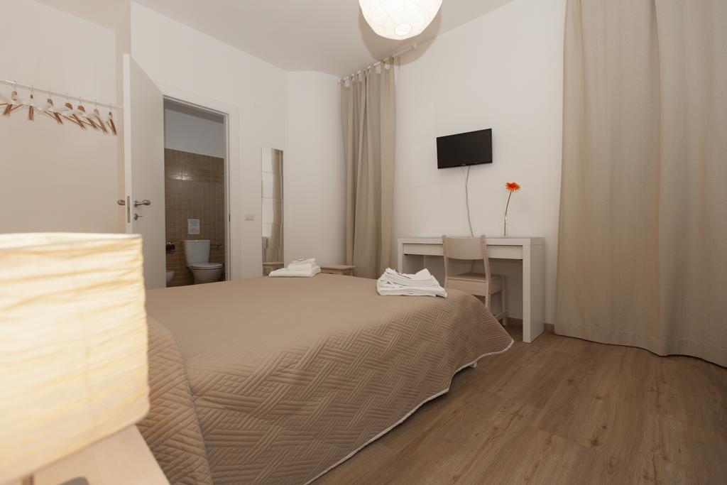 Via Colombo Holiday Rooms La Spezia Zimmer foto